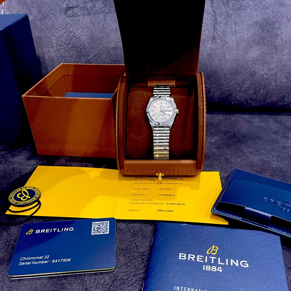 Breitling calibre 77 Swiss Q movement.